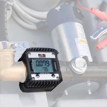 440 literes gázolajtartály, ADR mentes, zárható védőtetővel, átfolyásmérő, literszámláló